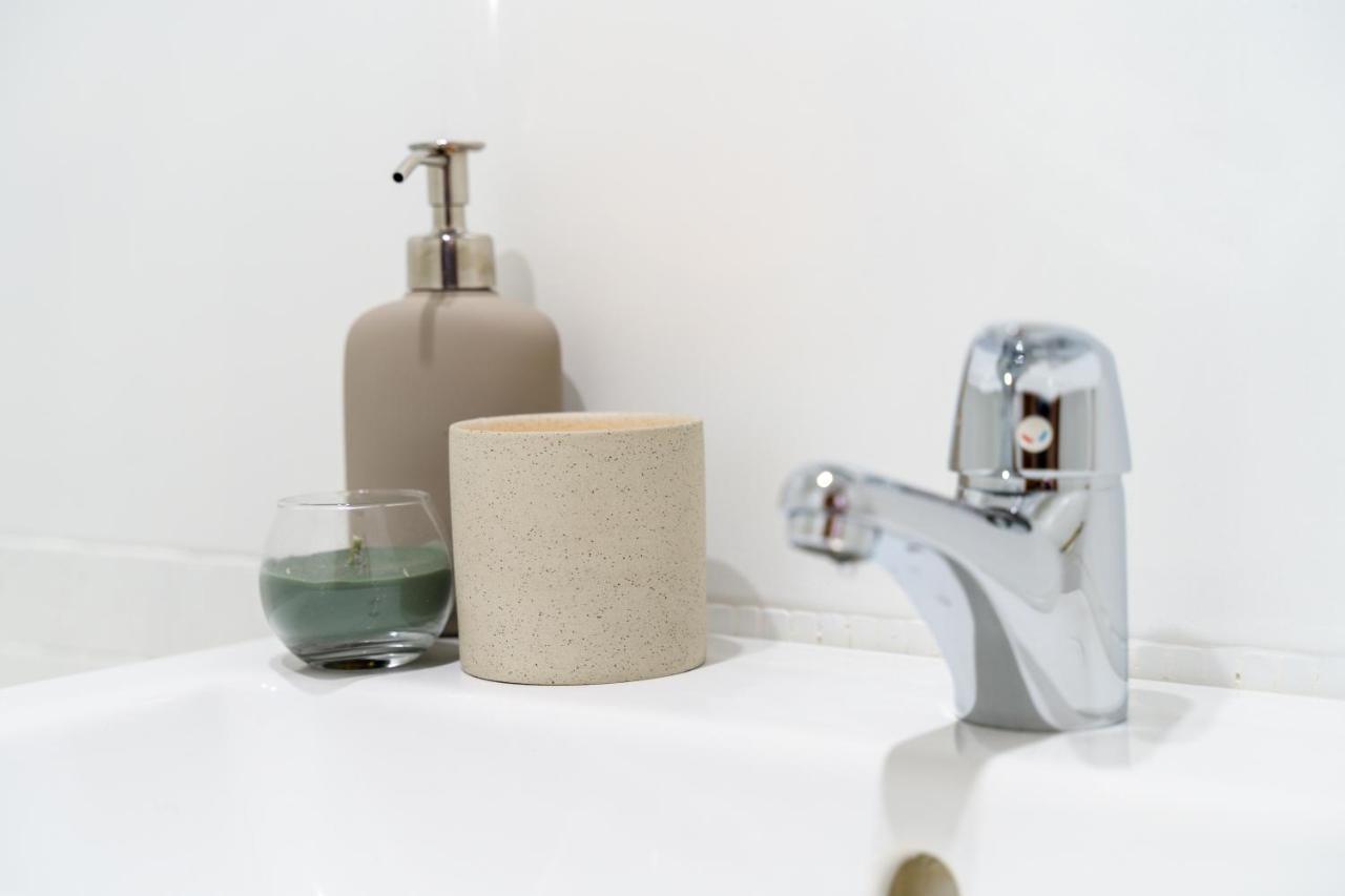 Bhost - Studio Agua De La Victoria Málaga Dış mekan fotoğraf